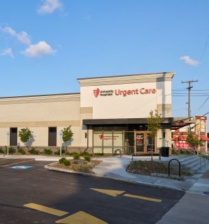 Exterior picture of UH Urgent Care Cleveland Edgewater