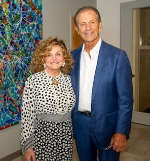 Thumbnail image of Penni and Steve Weinberg.
